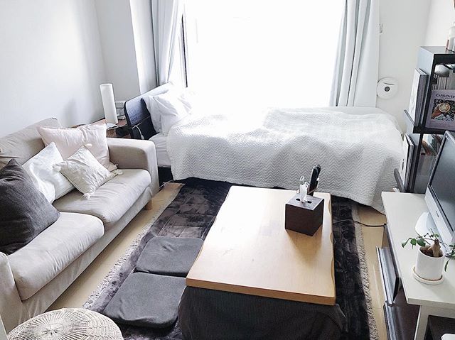 一人暮らしの6畳の部屋をおしゃれに見せるレイアウトコーディネート例 一人暮らし初心者おすすめナビ ヒトグラ