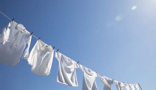 部屋干しでも洗濯物を速攻で乾かす７つの方法と部屋干し臭をなくす２つの方法